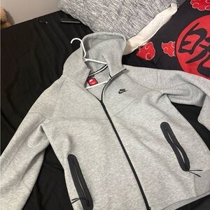 Nike Tech Heather Gray Hoodie with Black Trim